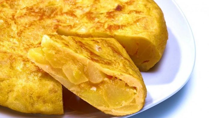 La tortilla de patata, tan sencilla y tan difícil al mismo tiempo.