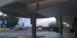 351 muertes por COVID en Guadalajara tras los 3 fallecidos del domingo Acceso al Hospital de Guadalajara, en noviembre de 2020. (Foto: La Crónic@)