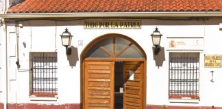 El cuartel de Mondéjar se arreglará con dinero de la Diputación Entrada a la Casa Cuartel de la Guardia Civil en Mondéjar.