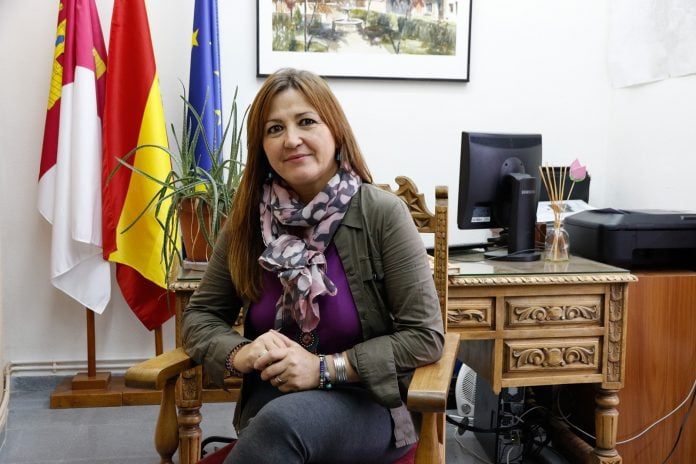 Marta Corella, alcaldesa de Orea. (Foto: Joaquín Terán)