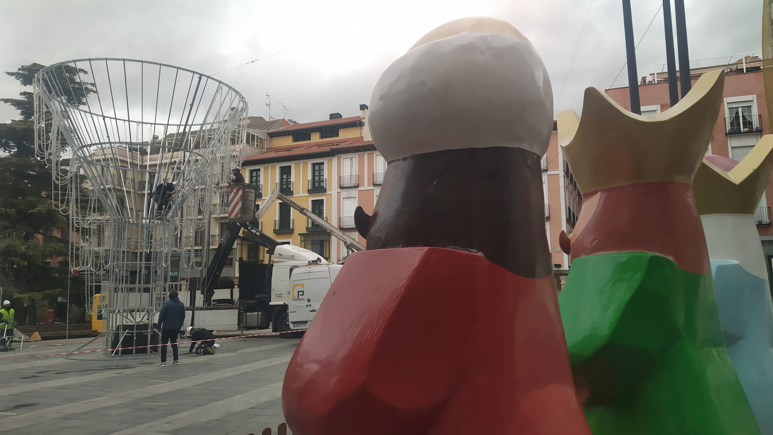 Los Reyes Magos ya están en efigie en el centro de Guadalajara. (Foto: La Crónic@)