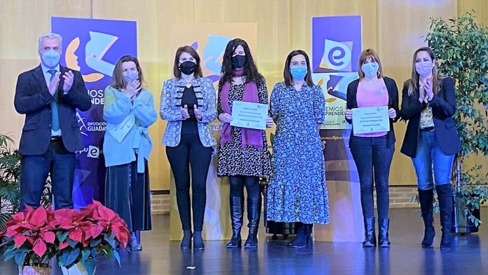 Algunas de las empresarias premiadas por la Diputación de Guadalajara.