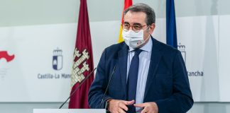 El consejero de Sanidad de Castilla-La Mancha, durante la rueda de prensa del 15 de diciembre de 2020.