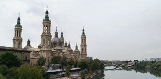 La Basílica del pilar y el río Ebro son las imágenes más potentes, pero no las únicas, que ofrece Zaragoza al viajero. (Foto: La Crónic@)