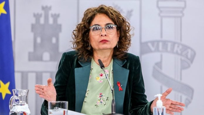 María Jesús Montero, en rueda de prensa.