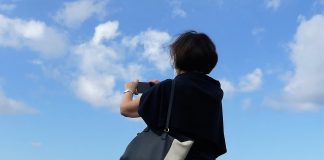 El móvil se ha convertido en la cámara fotgráfica de una gran mayoría. (Foto: La Crónic@)