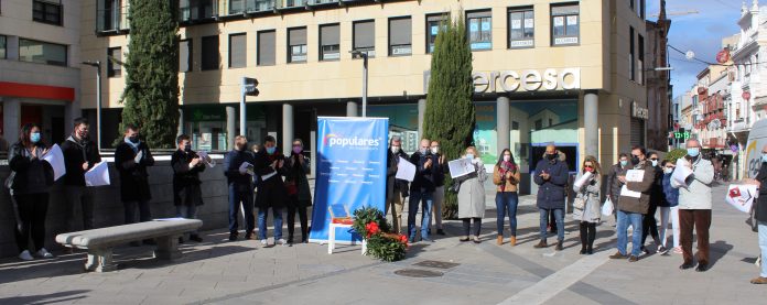 Acto del PP en el centro de Guadalajara el 6 de diciembre de 2020, Día de la Constitución.