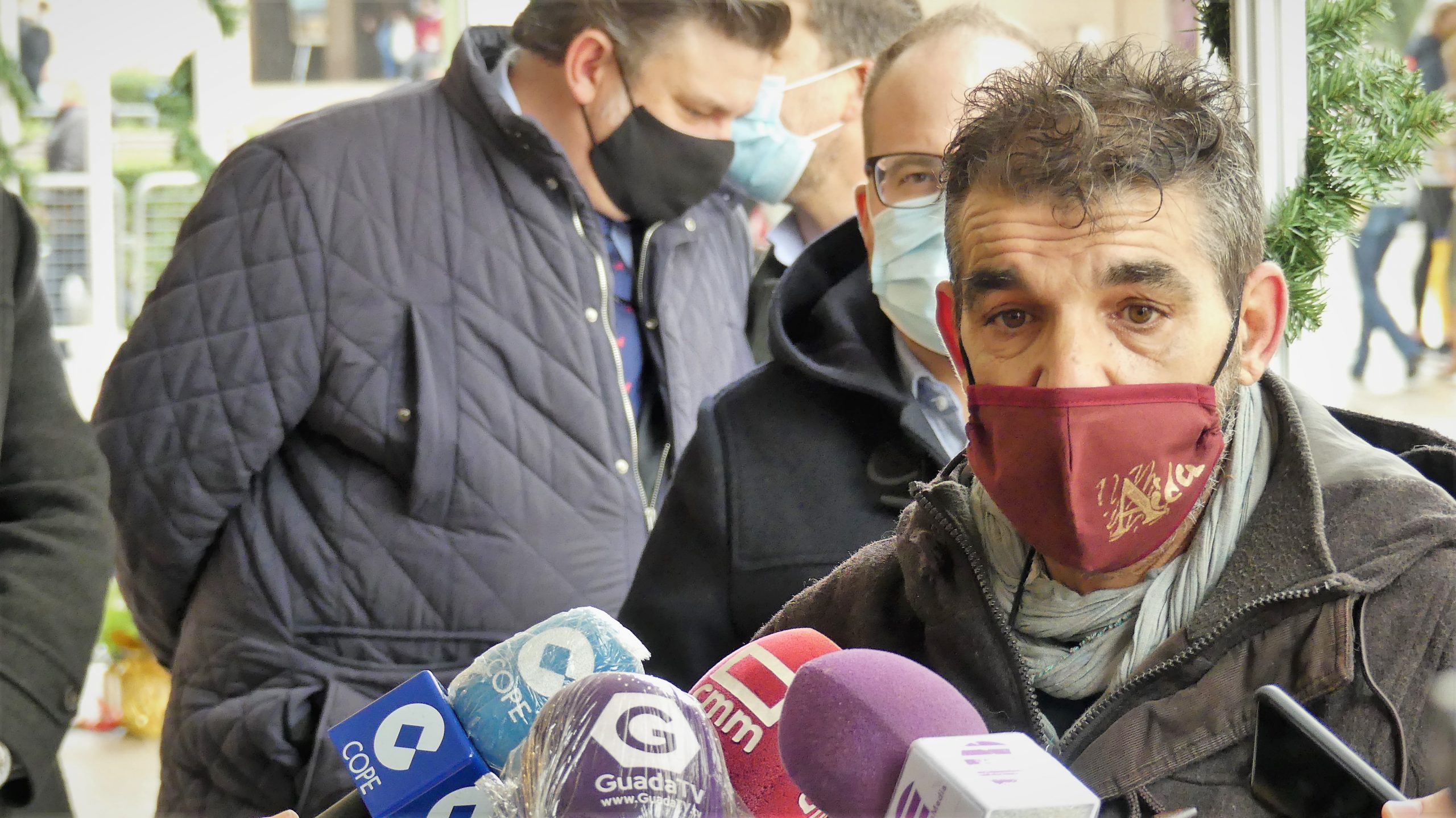 El presidente de AIDA, ante los periodistas. (Foto: La Crónic@)