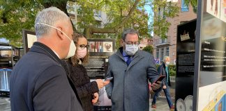 Con el código QR se puede obtener más información sobre la artesanía que se muestra en los paneles del Jardinillo.