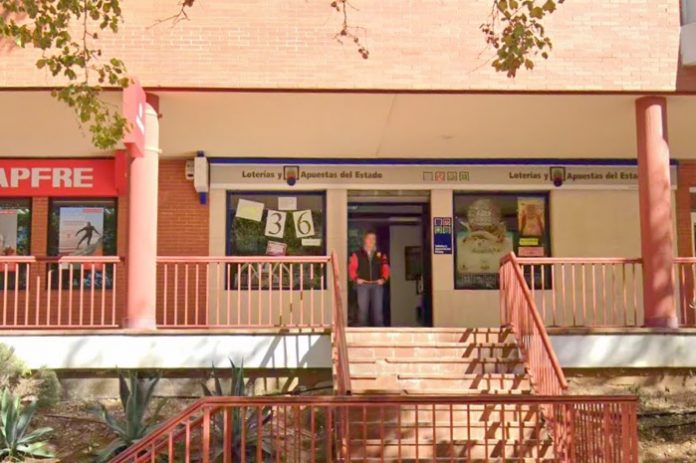 Administración de Lotería de la calle Laguna de Taravilla, en Guadalajara. (Foto: Google Maps)