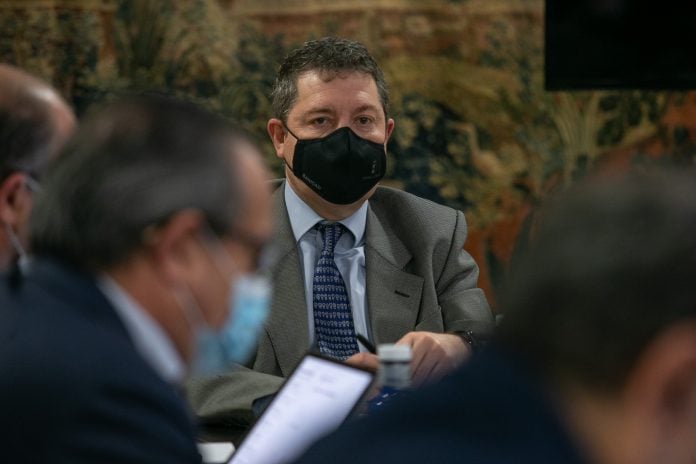 García-Page, en el Consejo de Gobierno extraordinario de este jueves para prorrogar las medidas contra el COVID en Castilla-La Mancha.