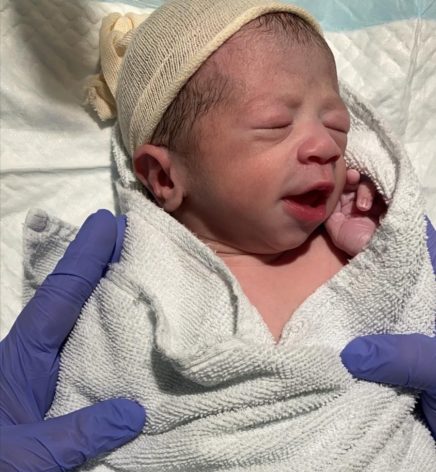 Alí, el primer bebé de 2021 en Guadalajara.