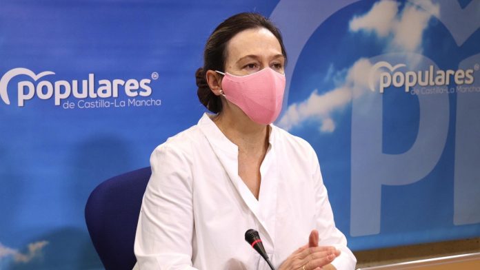 Ana Guarinos, durante su rueda de prensa en Toledo.