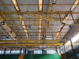 Antiguas luminarias del polideportivo "San José".