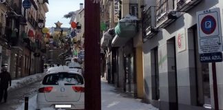 Zona azul de la calle Miguel Fluiters en la mañana del domingo, 10 de enero de 2021. (Foto: Emma Jaraba)