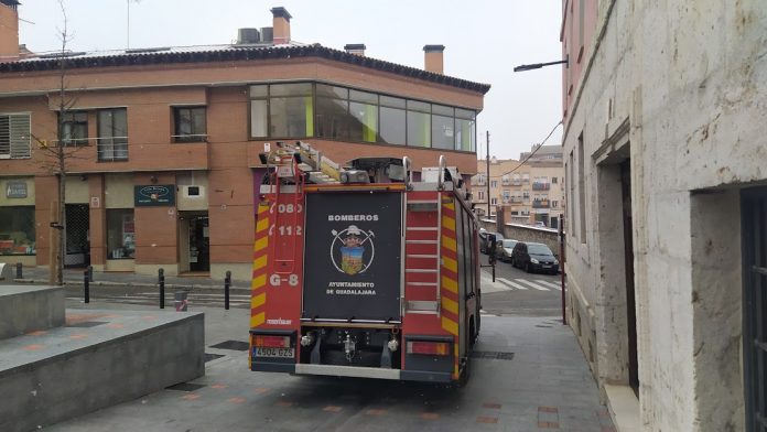 Los bomberos de Guadalajara están prevenidos desde antes de la fase estimada de alerta roja. Camión en el centro de Guadalajara, el 8 de enero de 2021. (Foto: La Crónic@)