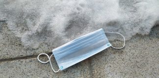 El comienzo de 2021en Guadalajara se resumen en esto: mascarillas y nieve. Foto: La Crónic@)