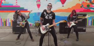 "Roto", en el videoclip que ahora presentan.