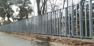 Uno de los tramos ya instalados del nuevo callado del futuro campus de Guadalajara. (Foto: La Crónic@)