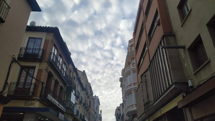 Nubes sobre Guadalajara en la mañana del viernes, 5 de febrero de 2021. (Foto: La Crónic@)
