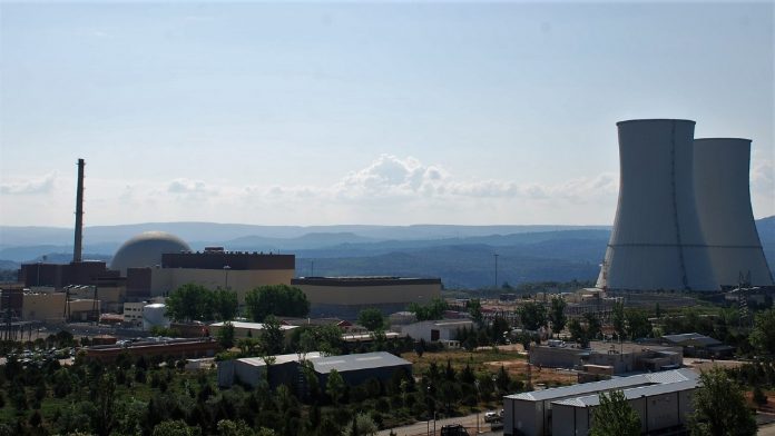 La central nuclear de Trillo con su reactor inactivo.