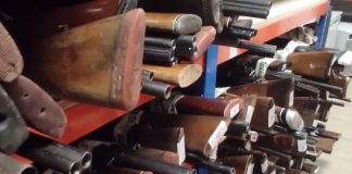 Fundido todo un arsenal de 589 armas de Guadalajara: vea el vídeo Armas decomisadas en Guadalajara. (Foto: Guardia Civil)