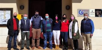 Dirigentes del PP han apoyado con su presencia el cambio en la Alcaldía de Espinosa de Henares.