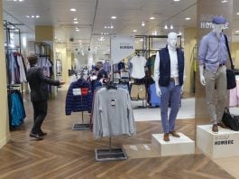 La moda es lo más comprado en Black Friday, según este estudio. En la imagen, Outlet El Corte Inglés Guadalajara.