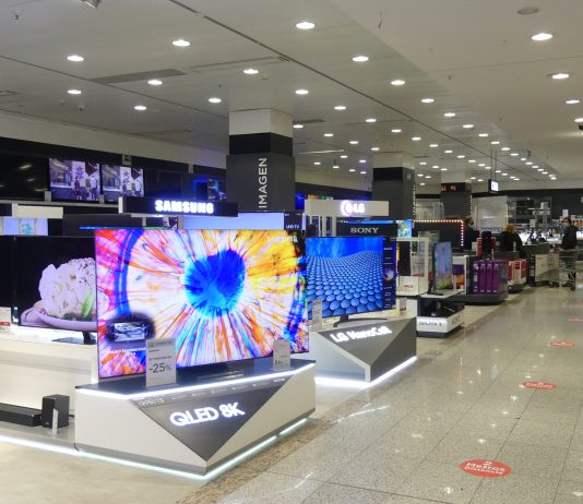 Televisiones en un comercio de Guadalajara.