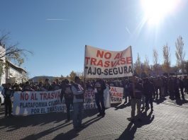 Preparativos en Guadalajara de la manifestación del 29 de noviembre de 2021 contra el trasvase. (Foto: La Crónic@)
