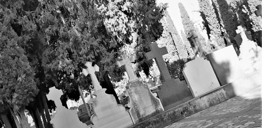 Sepulturas en el cementerio de Guadalajara, el 4 de abril de 2021. (Foto: La Crónic@)