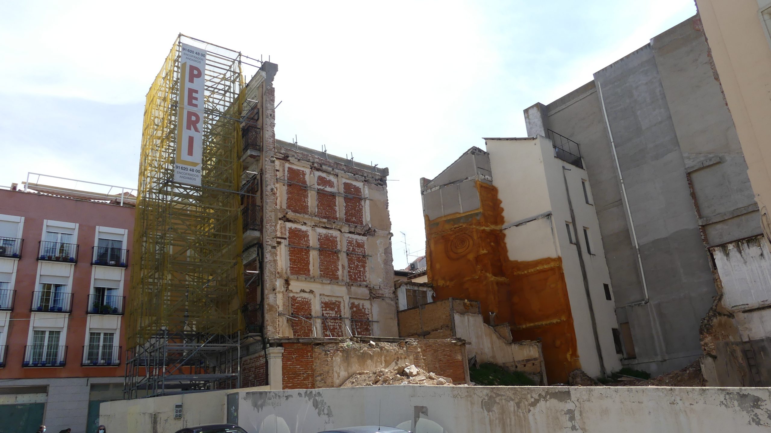 Exterior del edificio del "Maragato" el 19 de abril de 2021. (Foto: La Crónic@)