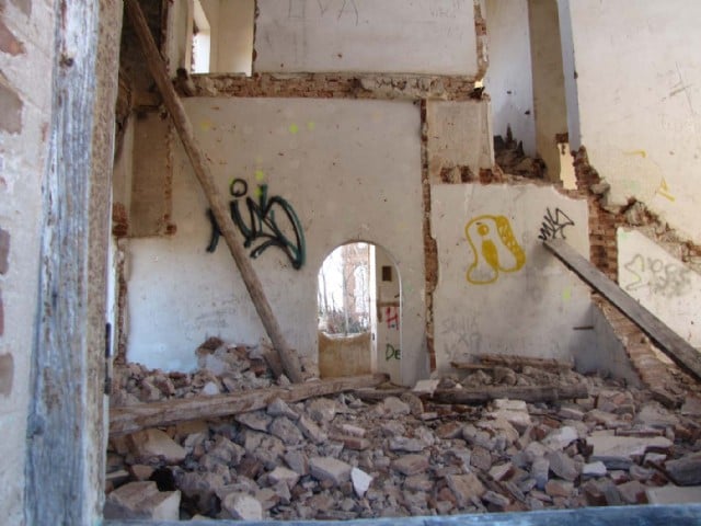 Poblado de Villaflores. Interior de uno de los edificios, hace años.