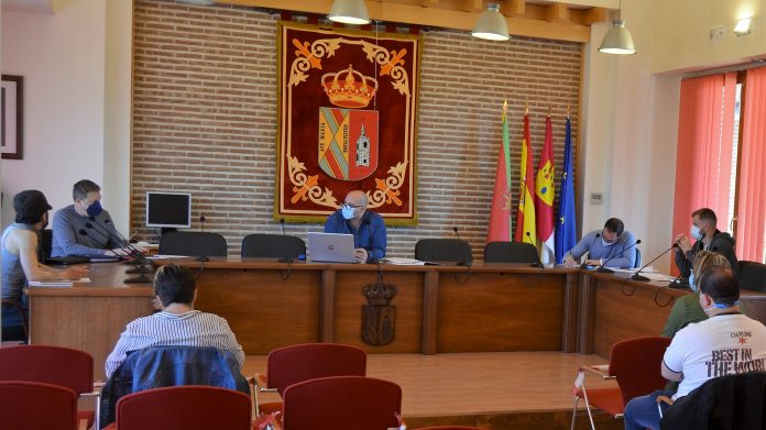Pleno del Ayuntamiento de Yunquera celebrado el 7 de mayo de 2021.
