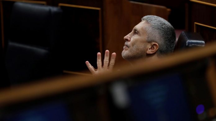 Fernando Garnde-Marlaska en el banco azul del Congreso de los Diputados, como ministro del Interior.