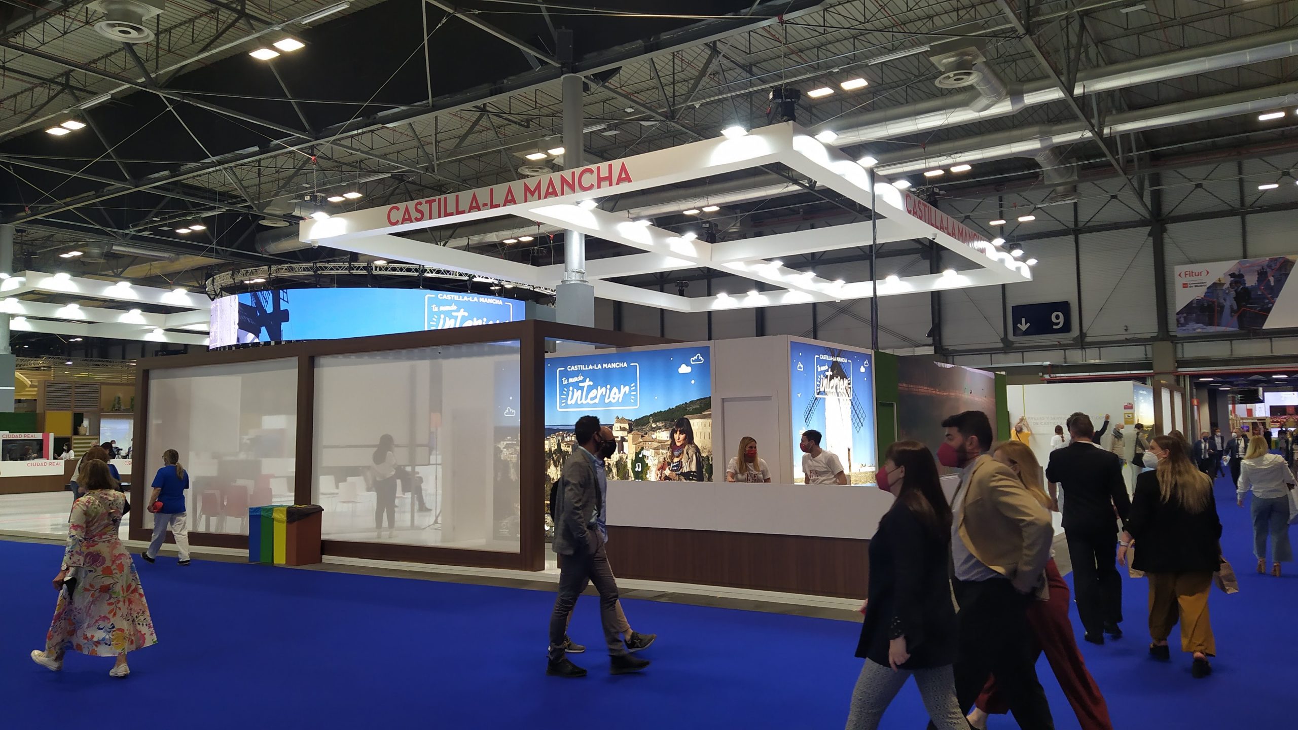 Castilla-La Mancha estrenaba mejor ubicación para su stand en este Fitur 2021, justo en la entrada del pabellón 7. (Foto: La Crónic@) Castilla-La Mancha estrenaba mejor ubicación para su stand en este Fitur 2021, justo en la entrada del pabellón 7. (Foto: La Crónic@)