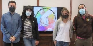 Algunos de los implicados en Punto de Atención e Información destinado a adolescentes y jóvenes pertenecientes al colectivo LGTBI de Cabanillas del Campo.