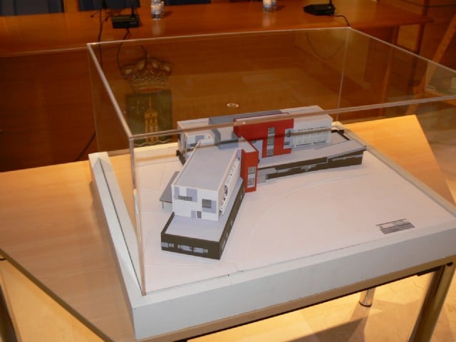 Maqueta del centro de salud de Cabanillas del Campo presentada en marzo de 2011. (Foto: Archivo de La Crónic@)
