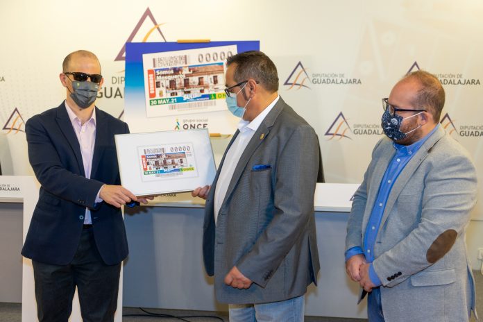 Presentación del cupón de la ONCE dedicado a los mosqueros.