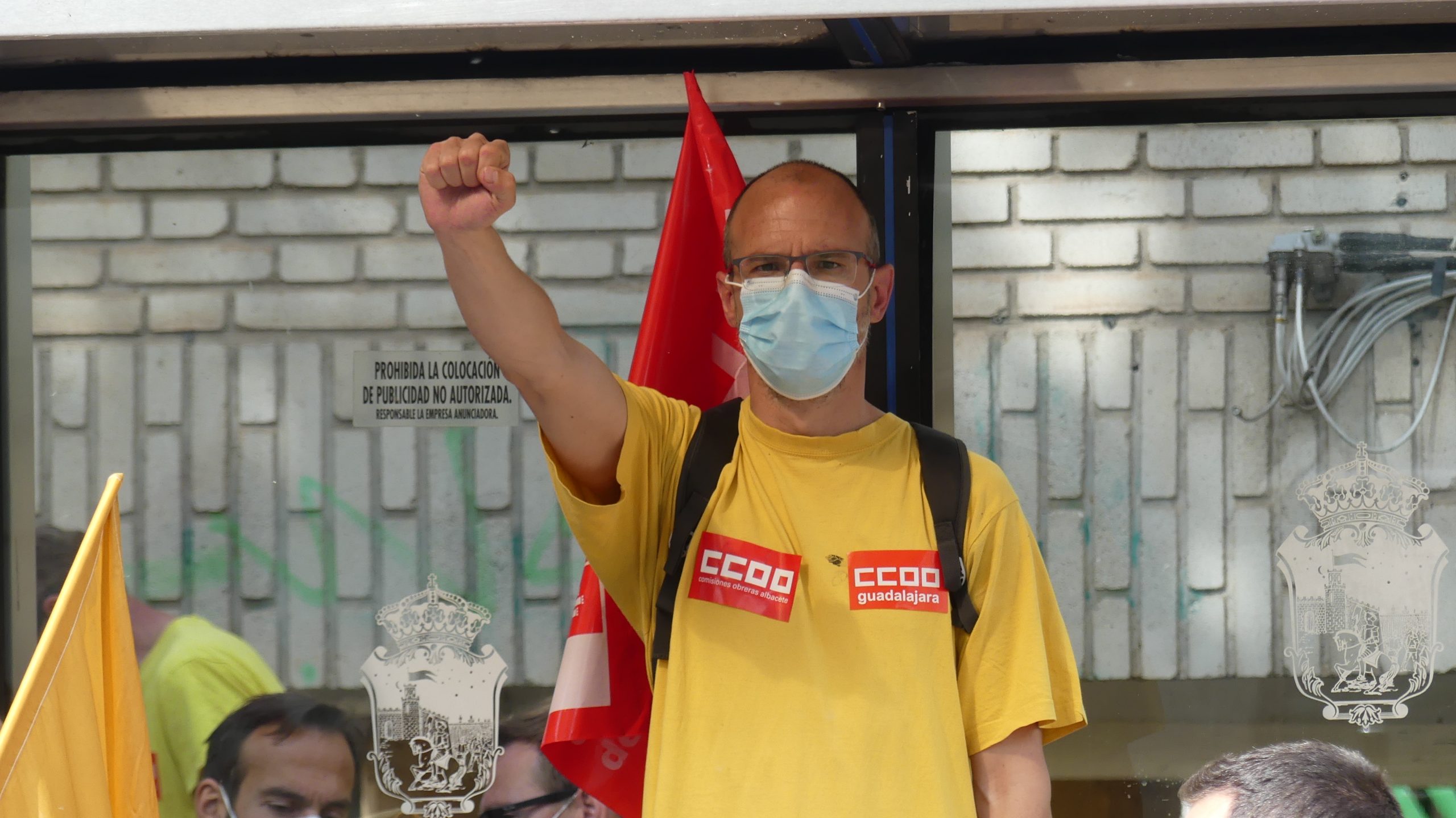 Protesta de trabajadores de GEACAM en Guadalajara, durante el Día de la Región. (Foto: La Crónic@)