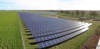 El suelo agrícola de sustituye para las próximas décadas por una cubierta permanente de paneles solares para la producción de energía fotovoltaica.