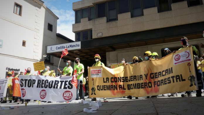 Protesta de los trabajadores de GEACAM el 24 de mayo de 2021 en Guadalajara. (Foto: La Crónic@)
