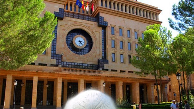Fachada del Ayuntamiento de Albacete.