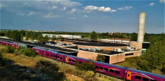 El AVLO, aparcado en la estación de Guadalajara-Yebes. (Foto: Ayuntamiento de Yebes)