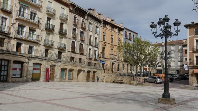 Plaza de España de Molina de Aragón en mayo de 2020. (Foto: La Crónic@)