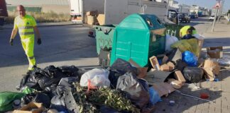 Ejemplo de un vertido (más que incontrolado, fuera de control) de basura en uno de los polígonos de Cabanillas del Campo en el verano de 2021.