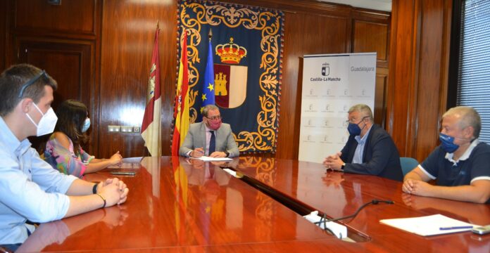 Reunión de Eusebio Robles con BNI.