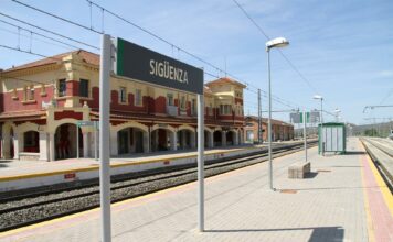 Andenes de la estación de ferrocarril de Sigüenza.