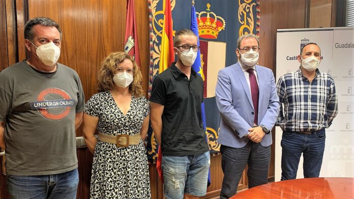 Mario Lobo Alonso, en el centro de la imagen.