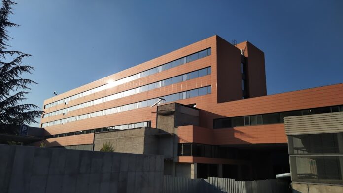 El nuevo edificio del Hospital de Guadalajara, en julio de 2021. Todavía no está siendo utilizado. (Foto: La Crónic@)